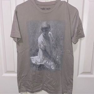 Taylor Swift gray betty’s garden shirt
